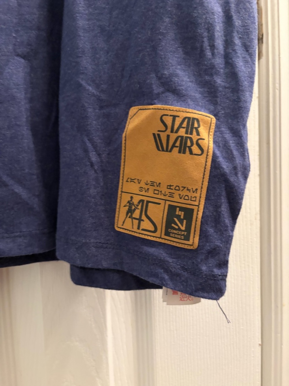 DISNEY STAR WARS Concept Artwork That's No Moon T-Shirt - Picture 6 of 12